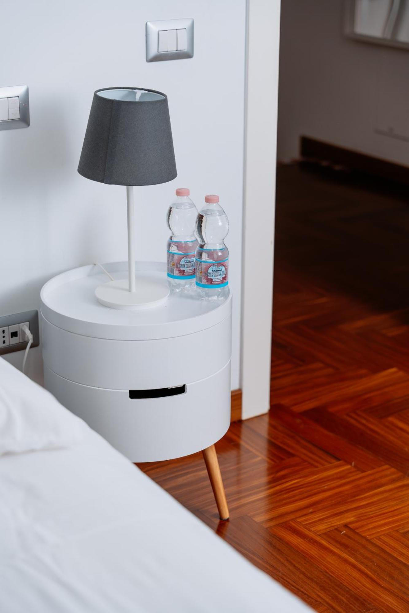 Holiday Home Mar Pacifico Napoli Bagian luar foto