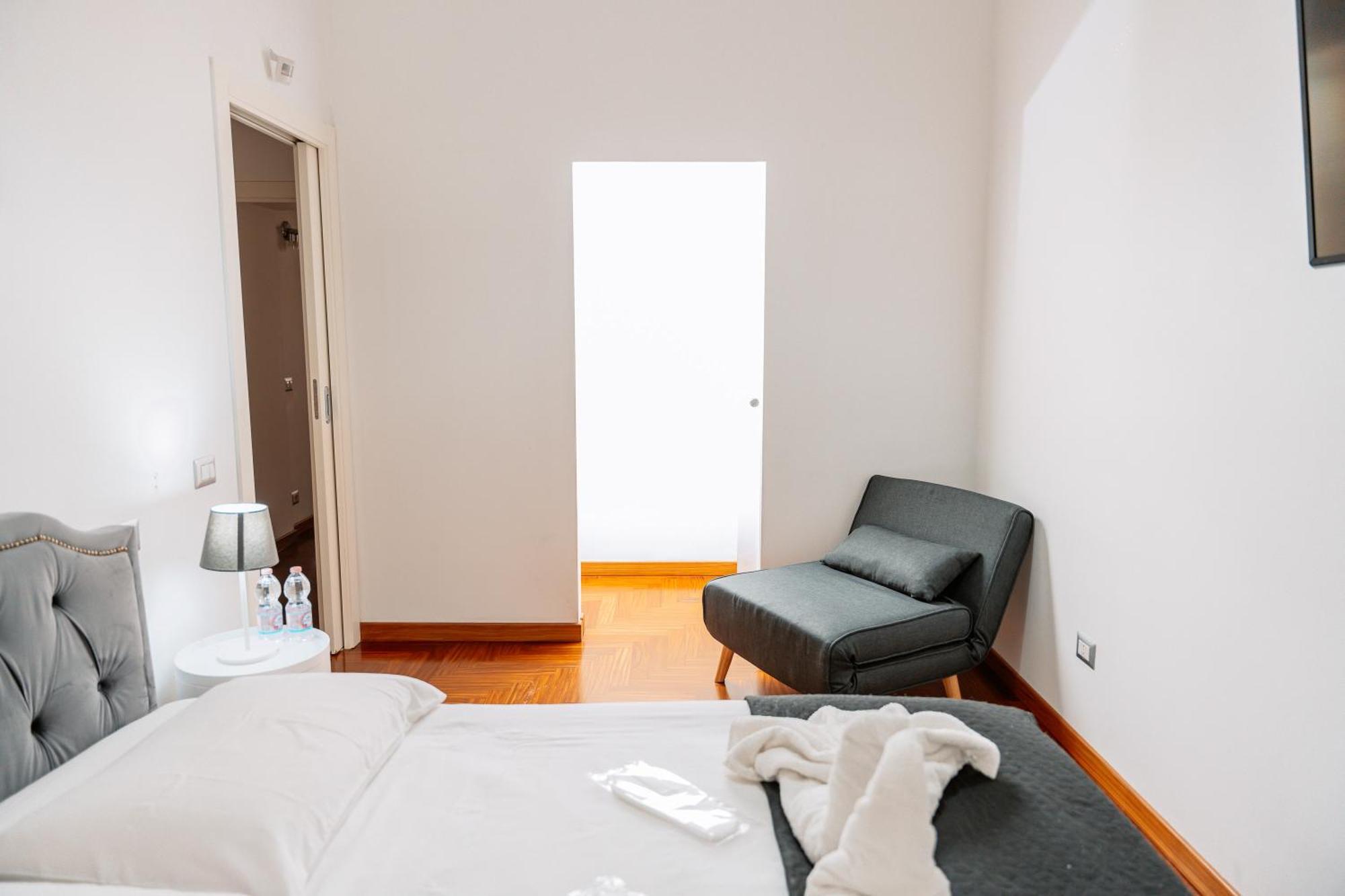 Holiday Home Mar Pacifico Napoli Bagian luar foto