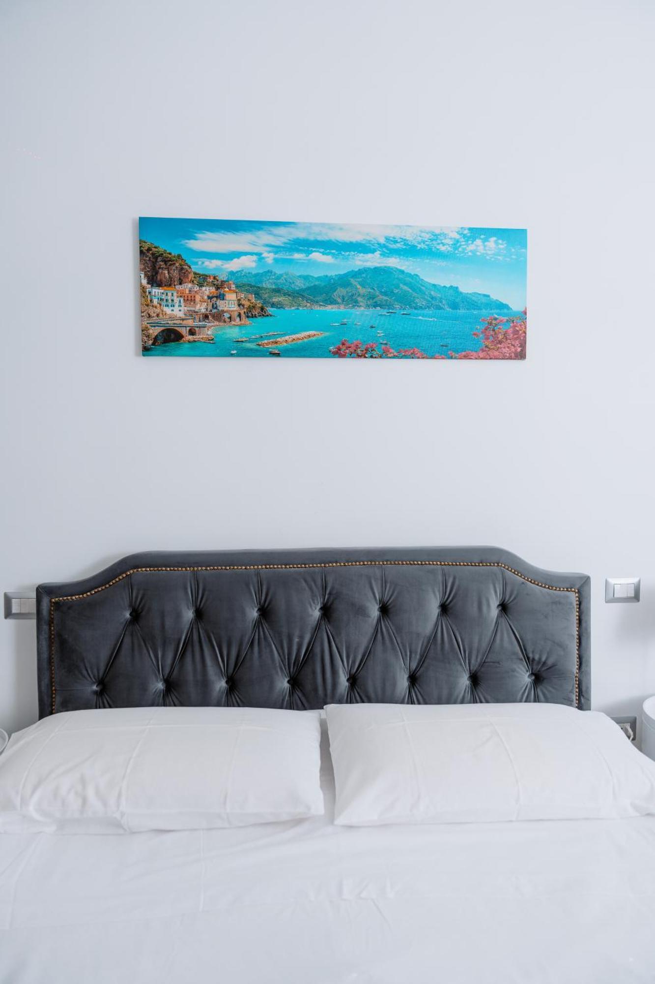 Holiday Home Mar Pacifico Napoli Bagian luar foto