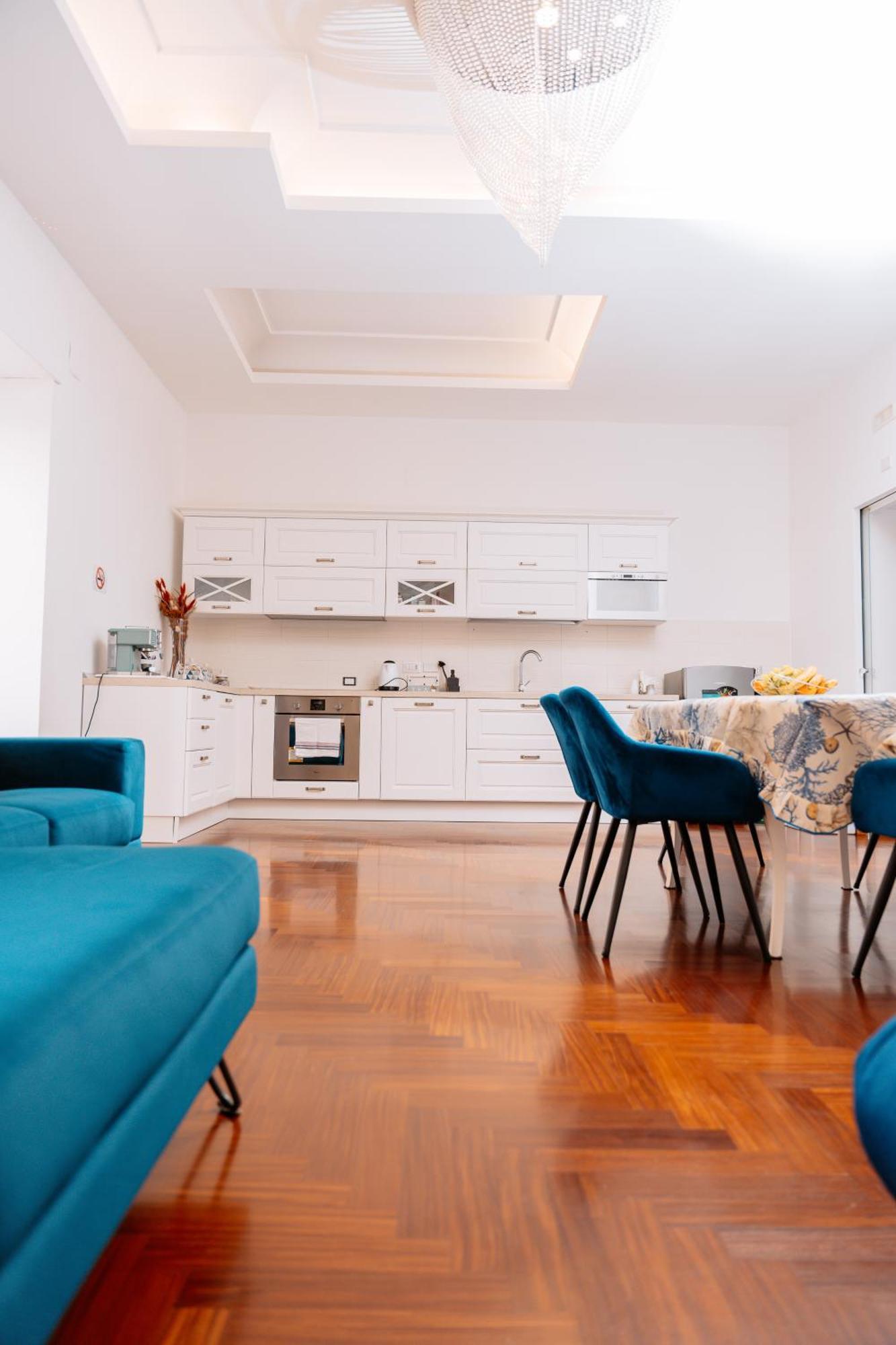 Holiday Home Mar Pacifico Napoli Bagian luar foto